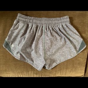 Lululemon Hotty Hot shorts. Size 6.